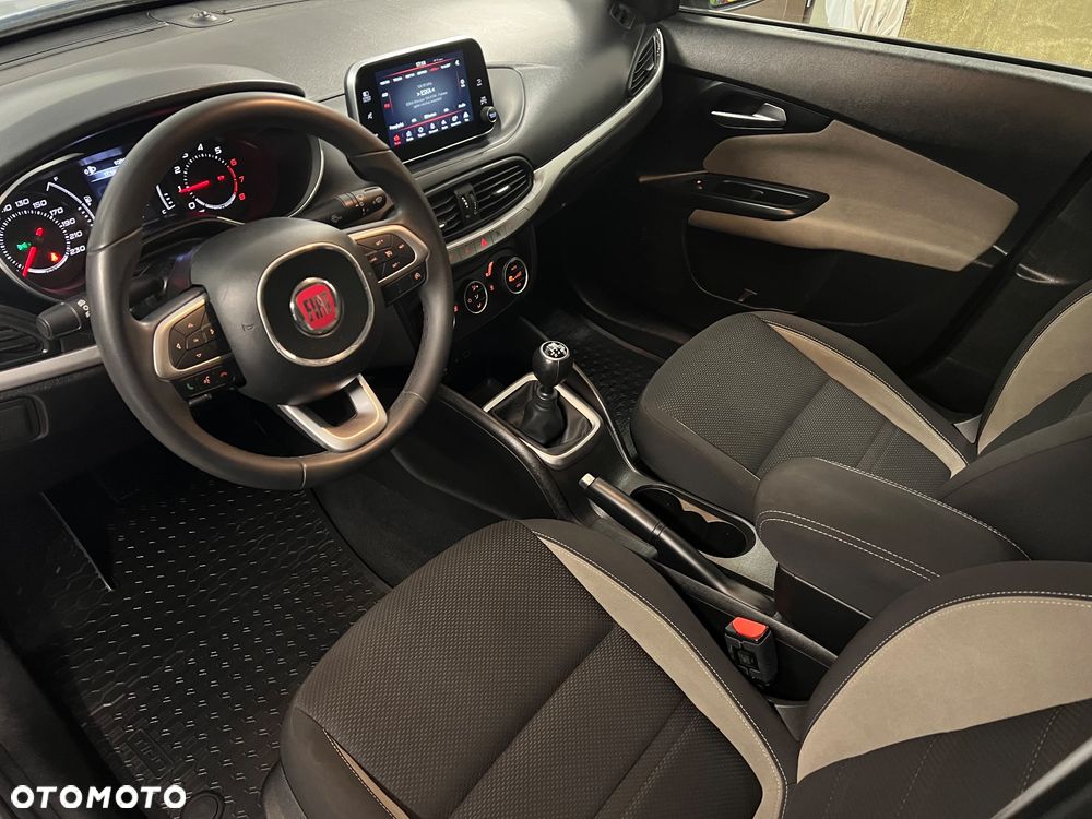 Fiat Tipo 1.4 16V Lounge - 21