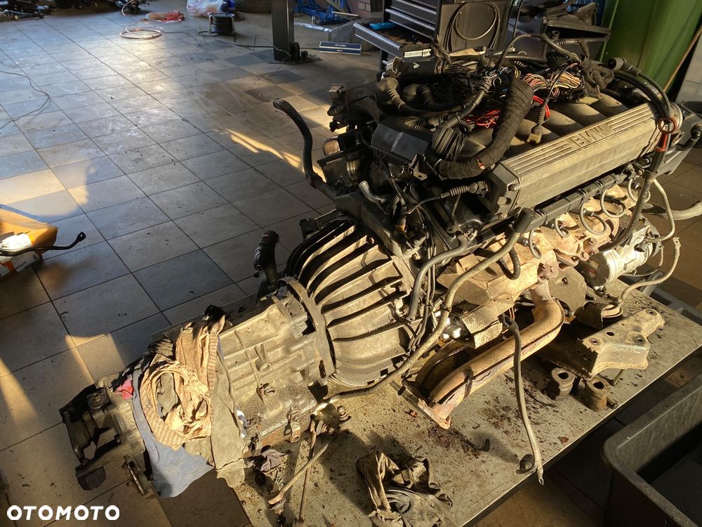 BMW Seria 8 - 14