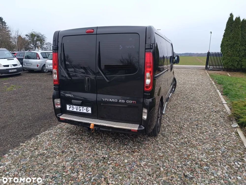Opel Vivaro - 27