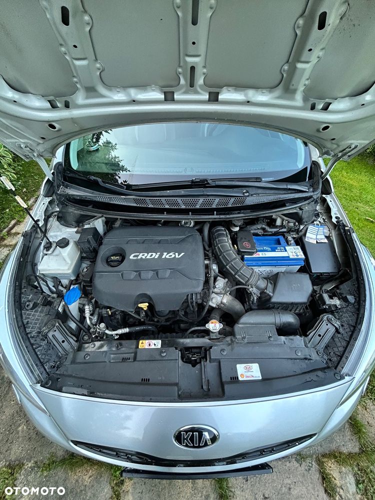 Kia Ceed - 8