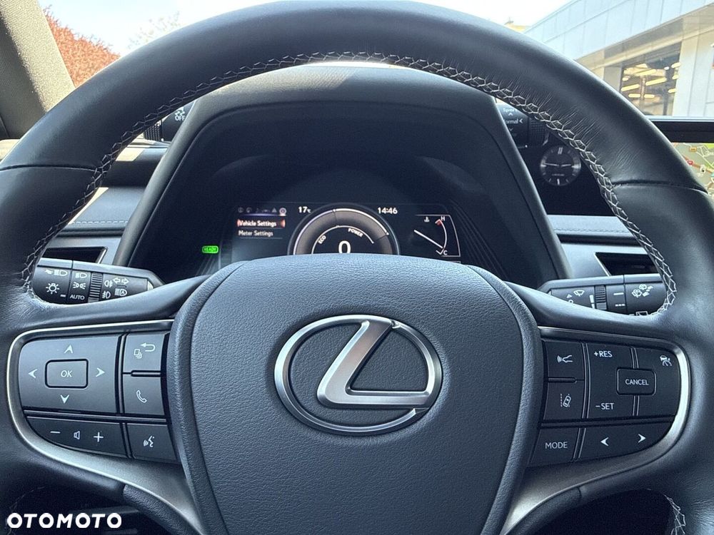 Lexus UX - 17