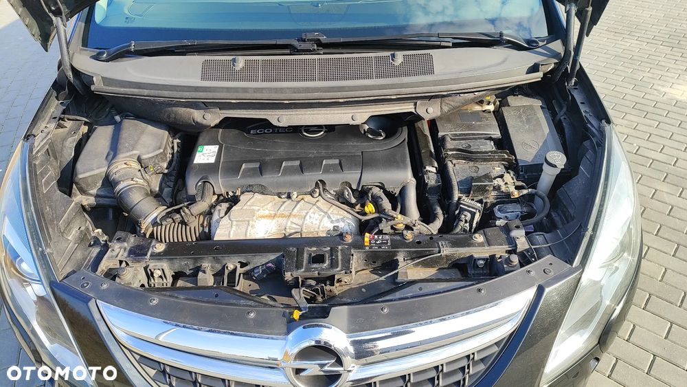Opel Zafira - 16