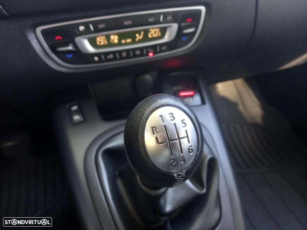 Renault Grand Scénic ENERGY dCi 130 Start & Stop Dynamique - 19