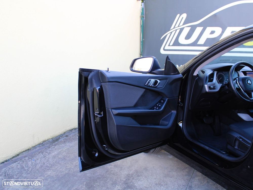 BMW 216 Gran Coupé d Advantage - 24