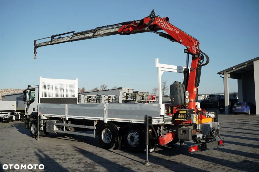 Iveco STRALIS 460 / 6X2 / SKRZYNIOWY 8,1 m + HDS FASSI. F185 MAX UDŹWIG 5 500 KG / STEROWANIE RADIOWE / ROTATOR / - 3