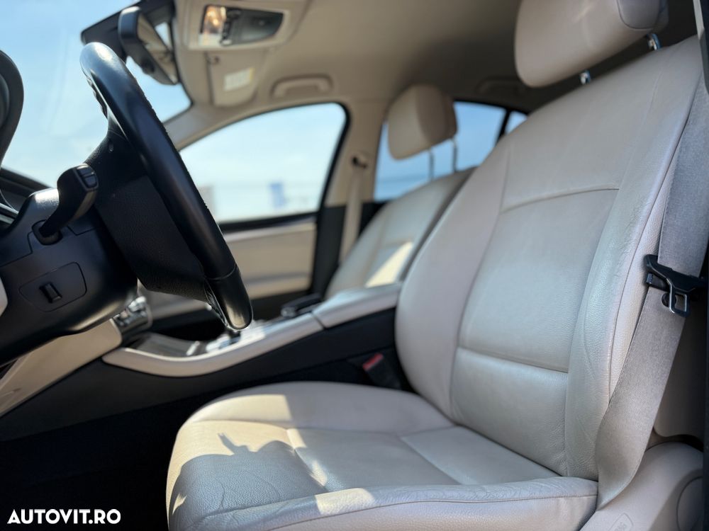 BMW Seria 5 530d xDrive Aut. - 12