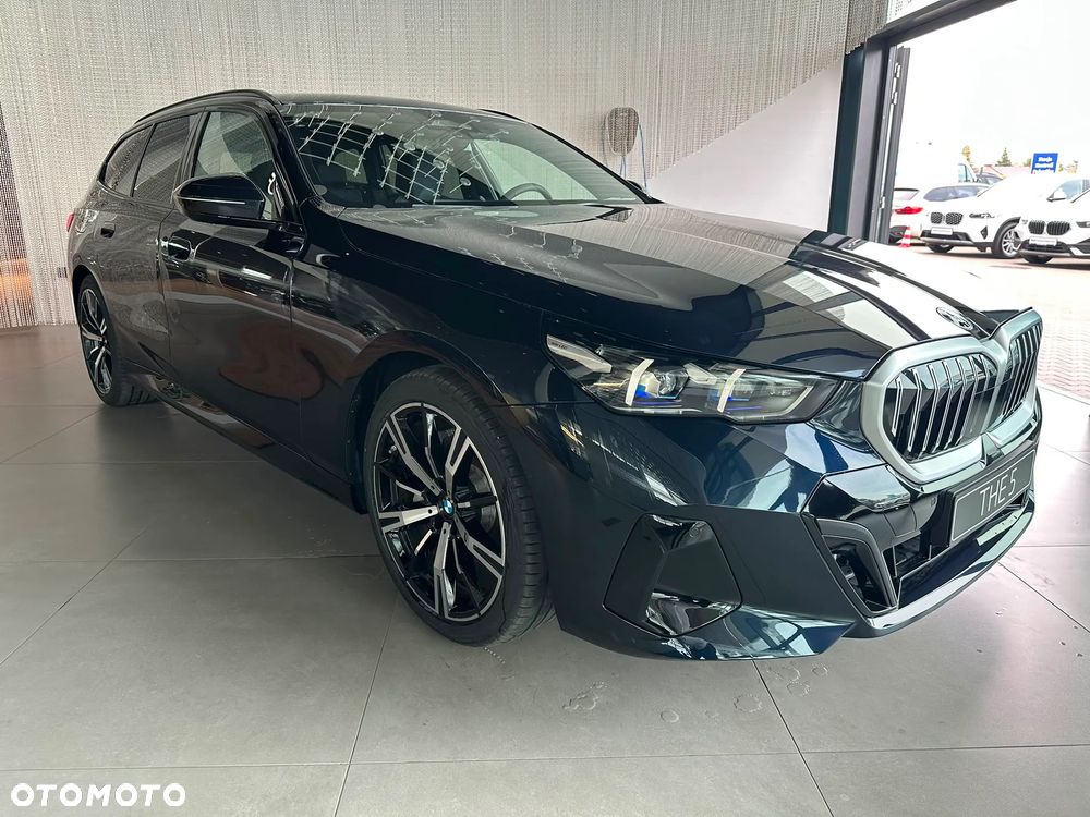 BMW Seria 5 540d xDrive mHEV - 8