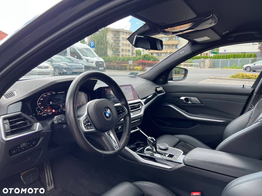 BMW Seria 3 M340i xDrive - 9