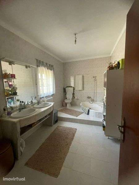 Moradia T4+ em zona de natureza e sossegada  com terreno - Grande imagem: 2/12