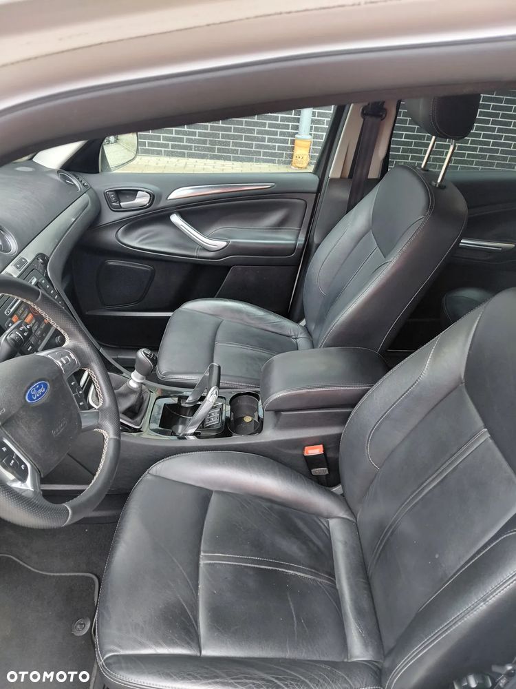 Ford S-Max 2.0 TDCi DPF Titanium X - 18