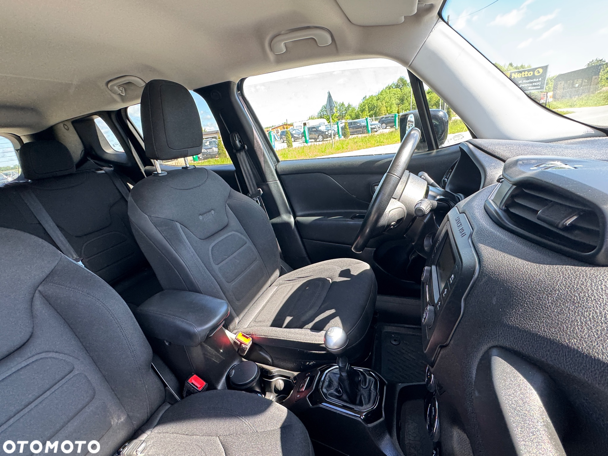 Jeep Renegade 1.6 E-torQ Longitude Adventure Edition - 16