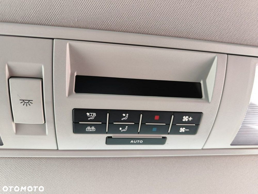 Volkswagen Multivan 2.0 BiTDI L1 Highline 4Motion DSG - 21