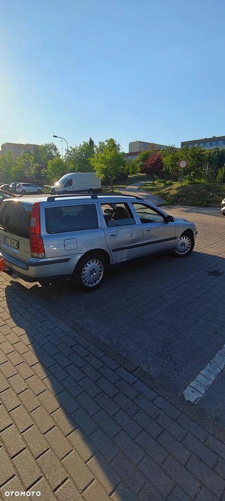 Volvo V70 2.4 - 5