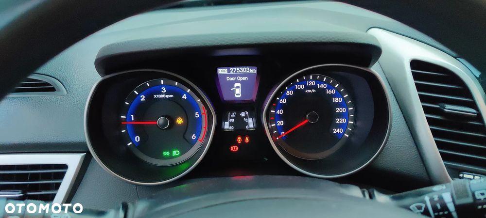 Hyundai i30 1.6 CRDi Classic + - 11