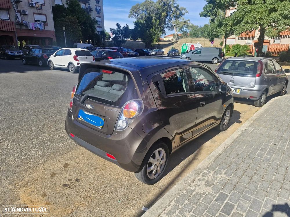 Chevrolet Spark 1.0 L - 2