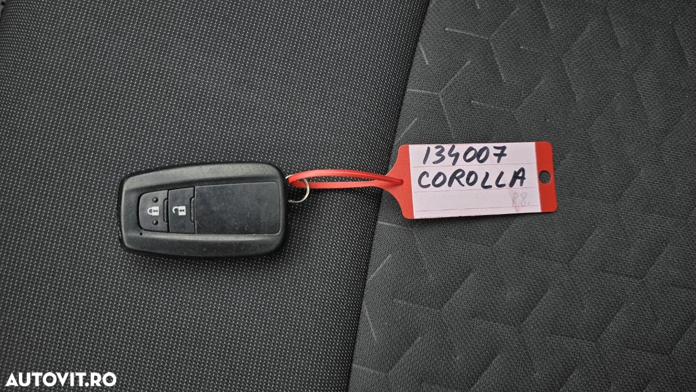 Toyota Corolla - 21