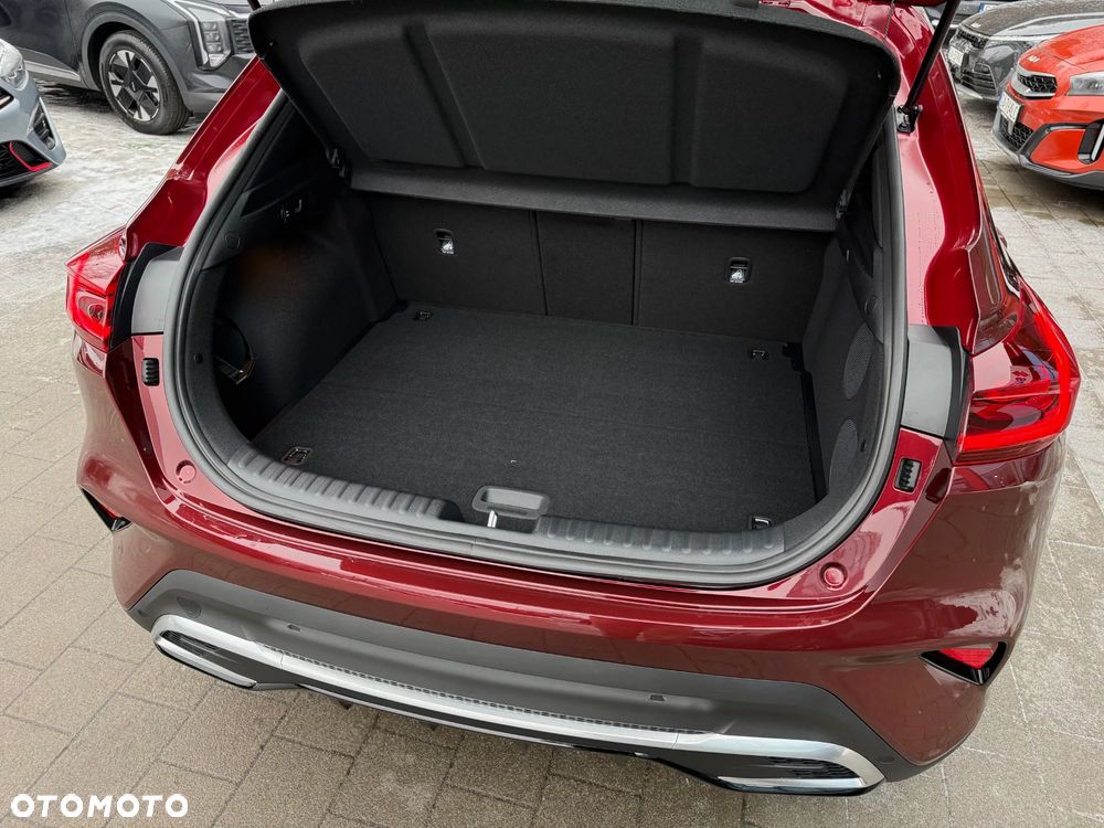 Kia XCeed 1.6 T-GDI Business Line DCT - 12