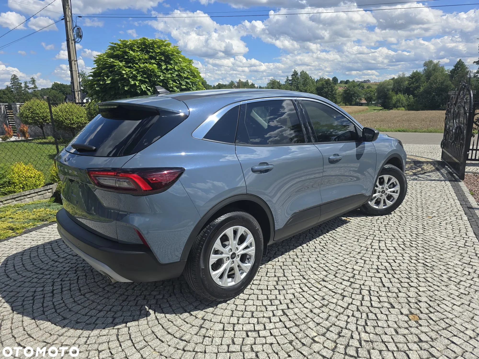 Ford Kuga - 17