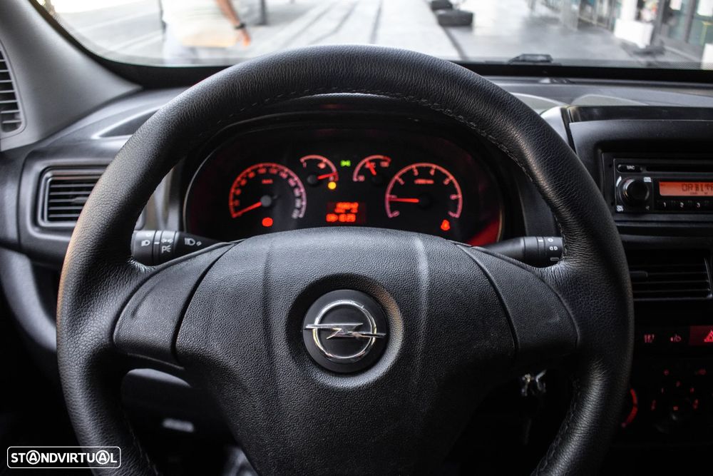 Opel Combo 1.3 CDTi - 11