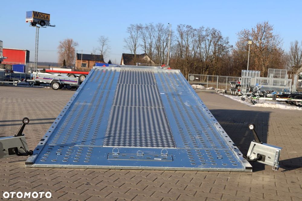 TEMARED /MARTZ CARKEEPER 5820/3 3,5T 580x207cm, Uchylna hydraulicznie , Wypełnienie blachą alu, 3 osie, DMC 3500kg ,koła 10C - 18