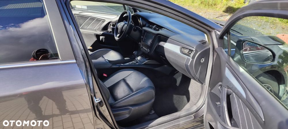 Toyota Avensis 2.0 Prestige MS - 13