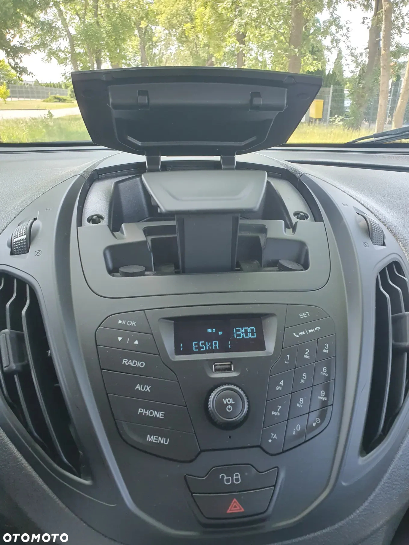 Ford Tourneo Courier 1.0 EcoBoost S&S Trend - 22