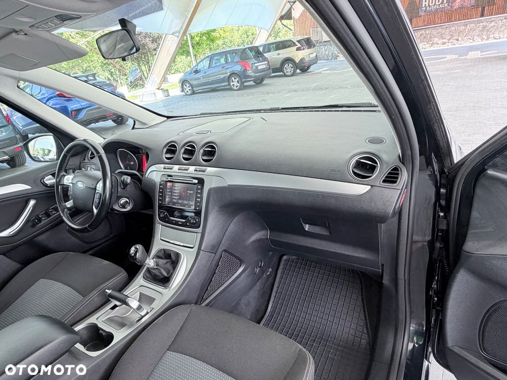 Ford Galaxy 2.0 TDCi Ghia - 22