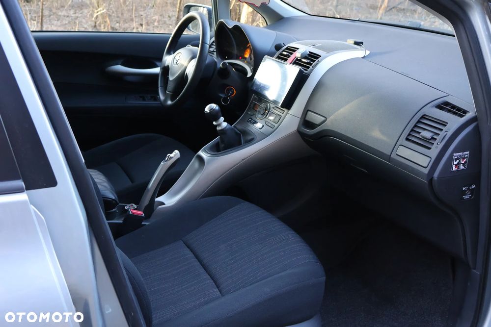 Toyota Auris 1.33 VVT-i Luna - 8