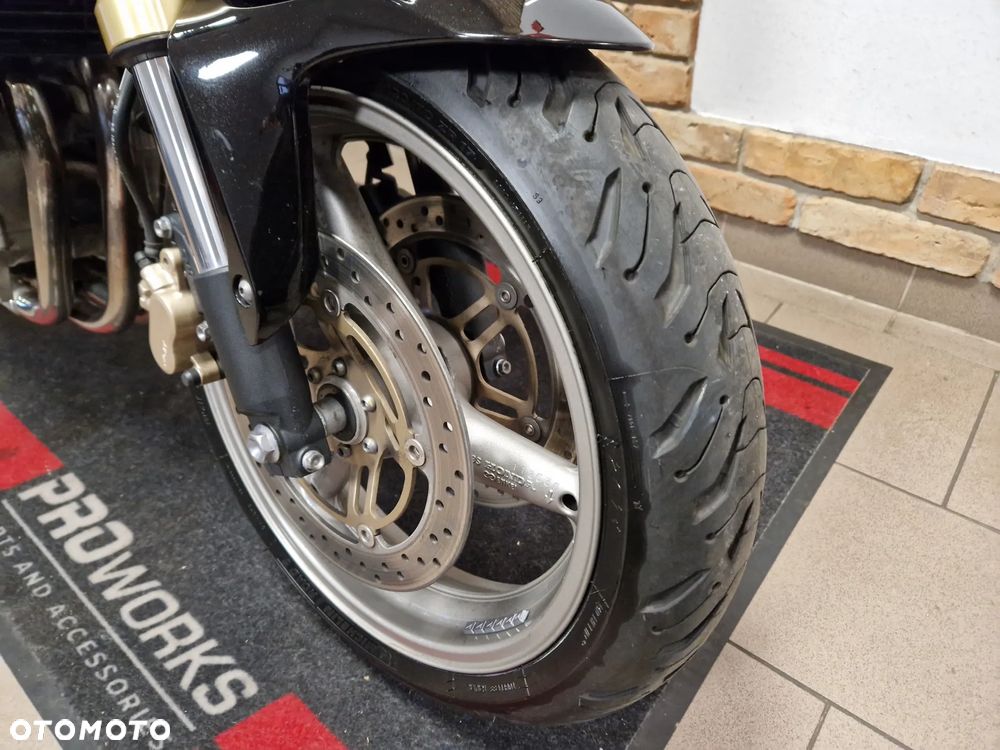 Honda Hornet - 32
