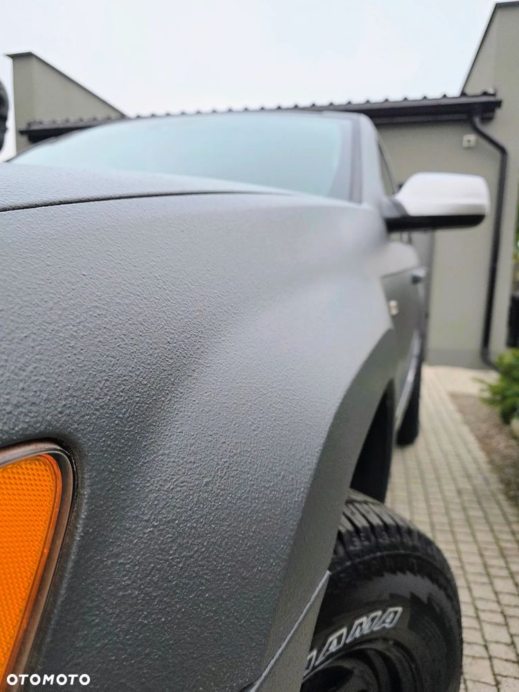 Jeep Grand Cherokee - 33