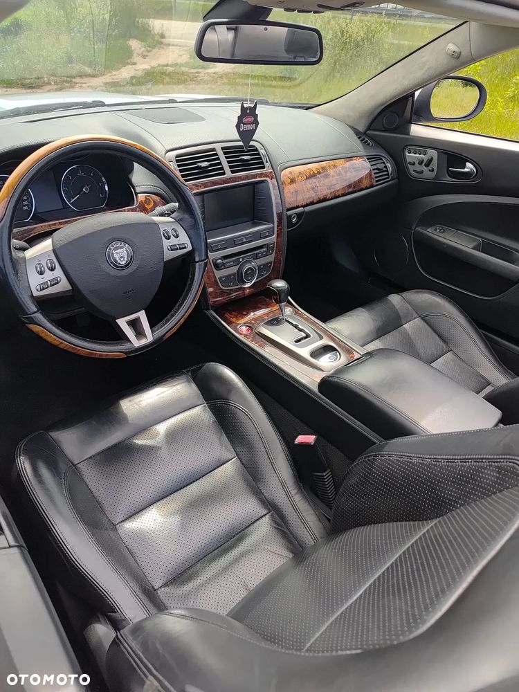 Jaguar XK 4.2 - 9