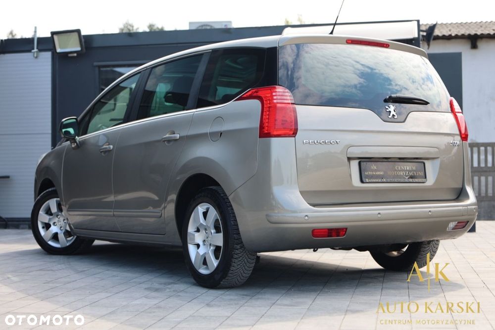 Peugeot 5008 - 5