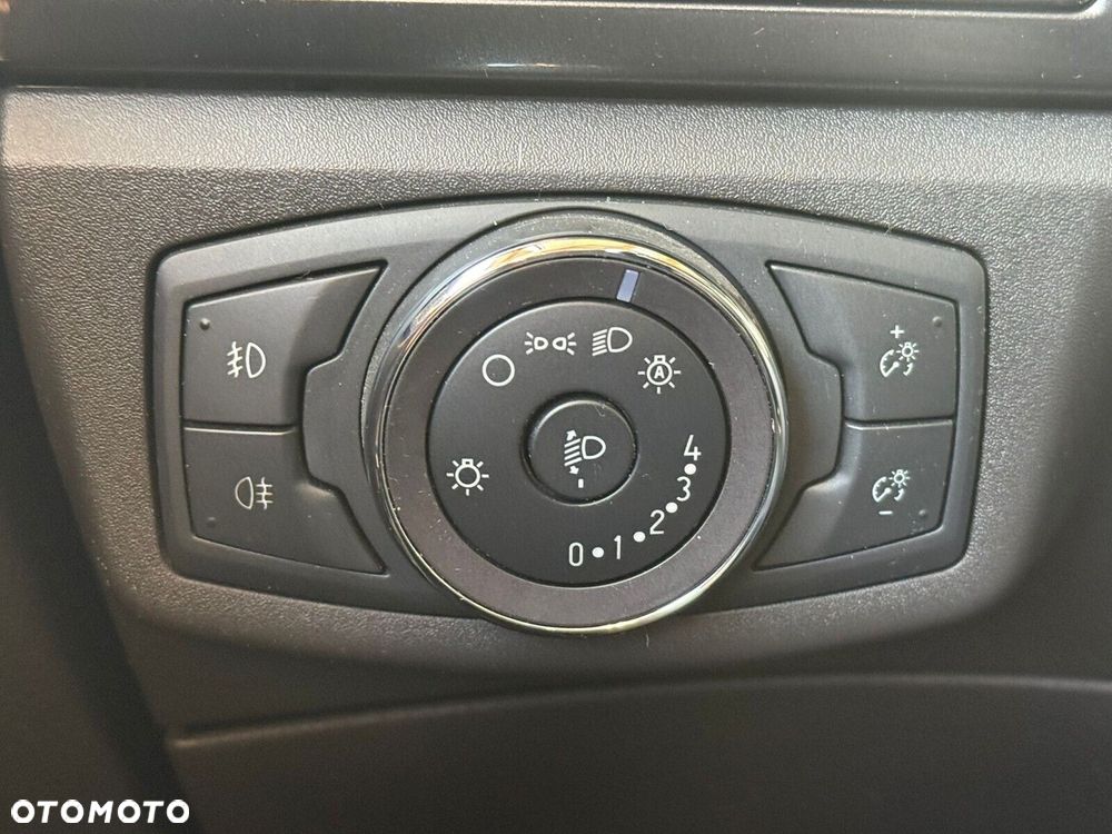 Ford Mondeo - 28