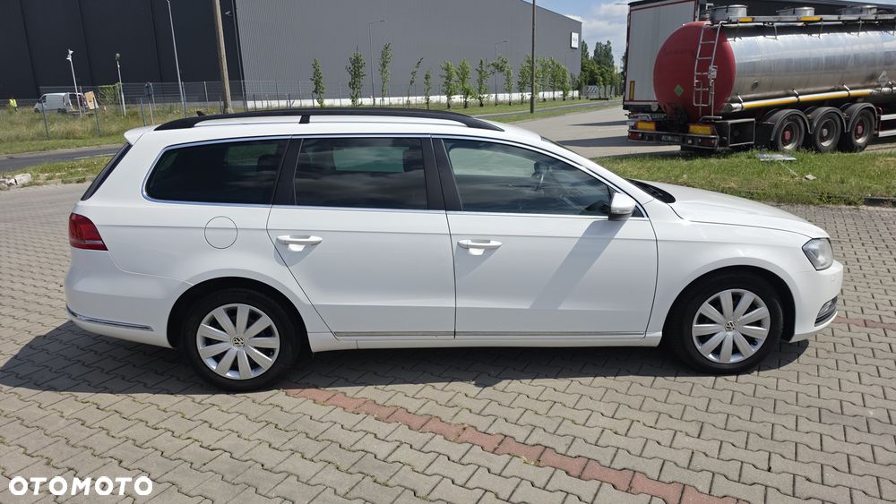 Volkswagen Passat 2.0 TDI Highline - 9