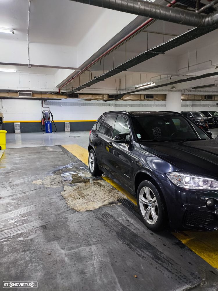 BMW X5 25 d xDrive Pack M - 4