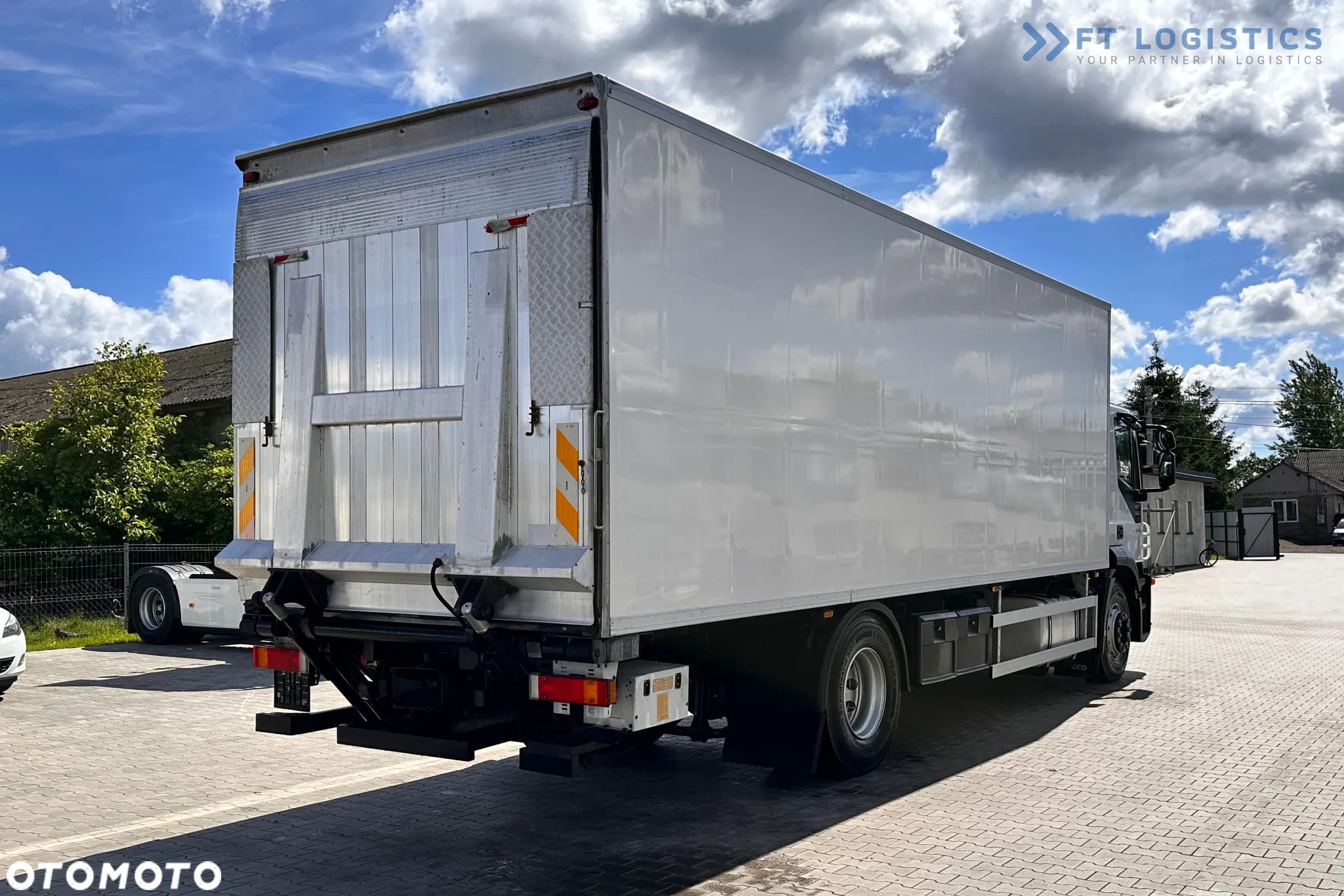 Iveco STRALIS 420 / Chłodnia / Carrier Supra 950 / 19 palet / Winda / Opony 80% - 14