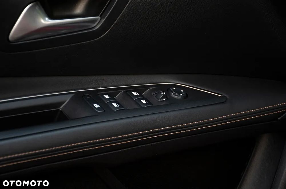 Peugeot 3008 2.0 BlueHDi GT S&S EAT8 - 36