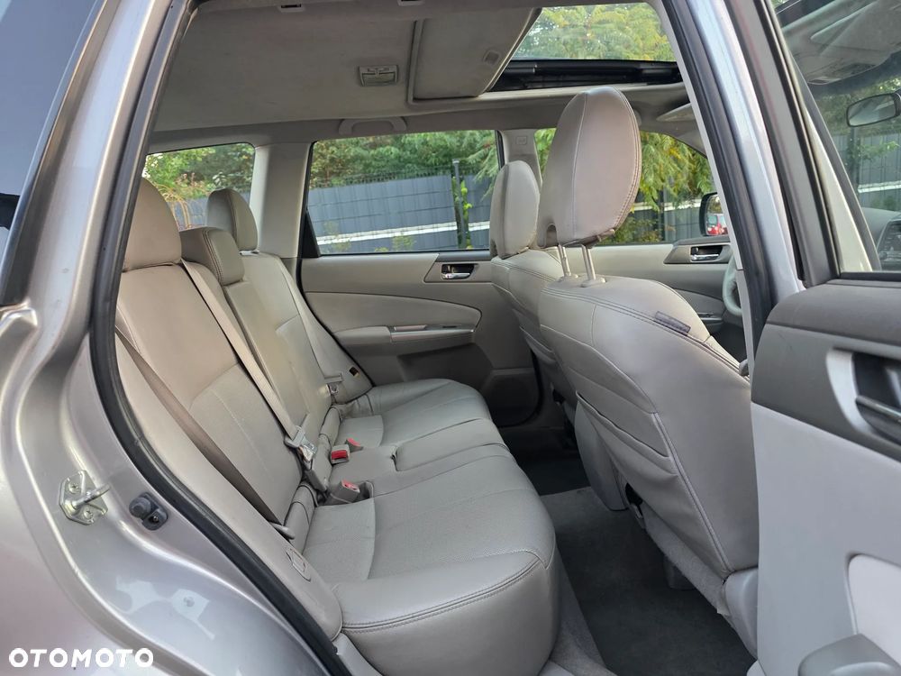 Subaru Forester 2.0D Exclusive - 5