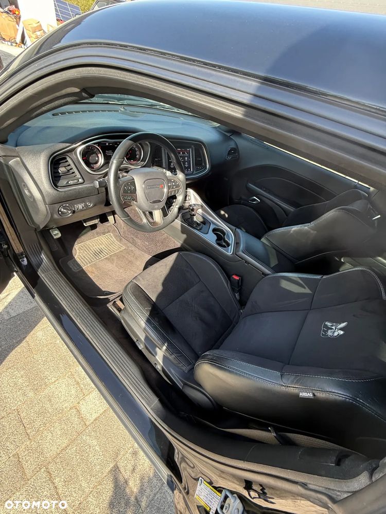 Dodge Challenger 6.4 Scat Pack - 26