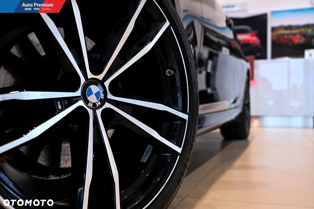 BMW Seria 3 320d xDrive M Sport sport - 22