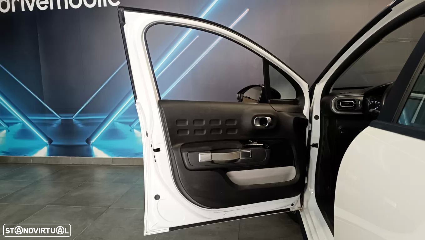 Citroën C3 1.2 PureTech Shine - 22