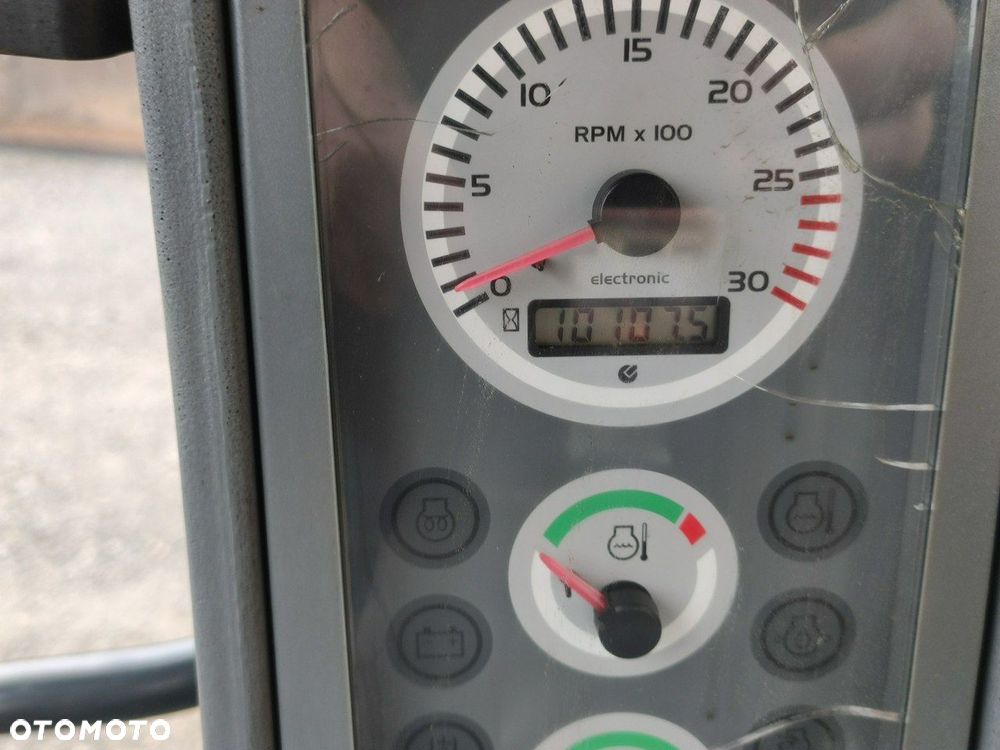 Komatsu WB 93S-5E0 Bez Luzów Zadbana Sprawna Super Stan !!! - 19