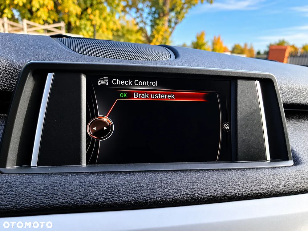 BMW X5 xDrive25d - 32