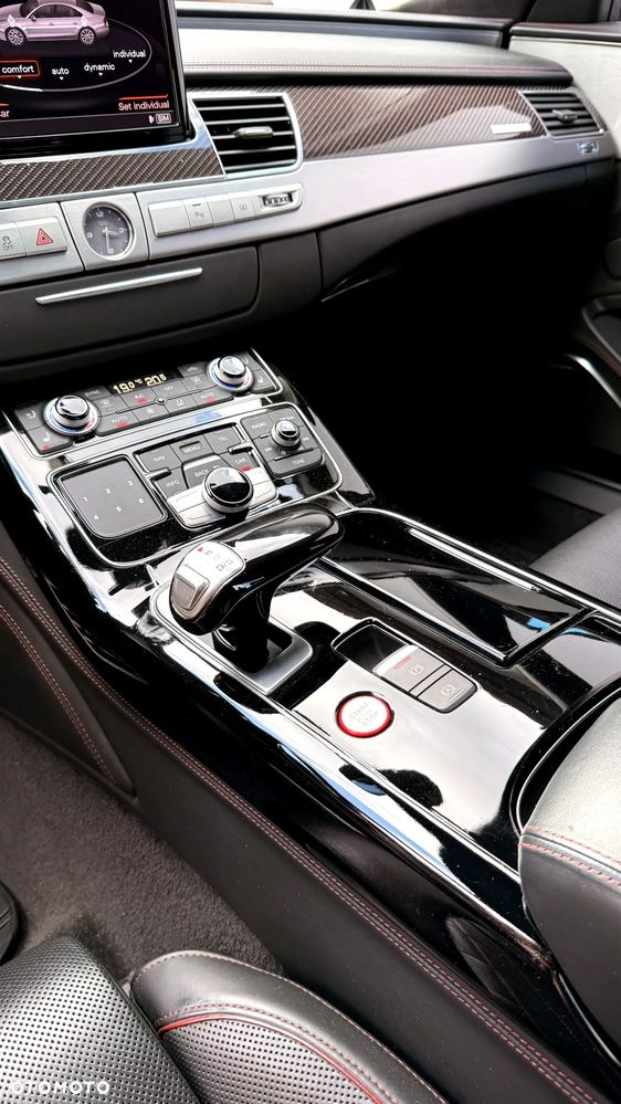 Audi S8 Plus 4.0 TFSI Quattro - 26