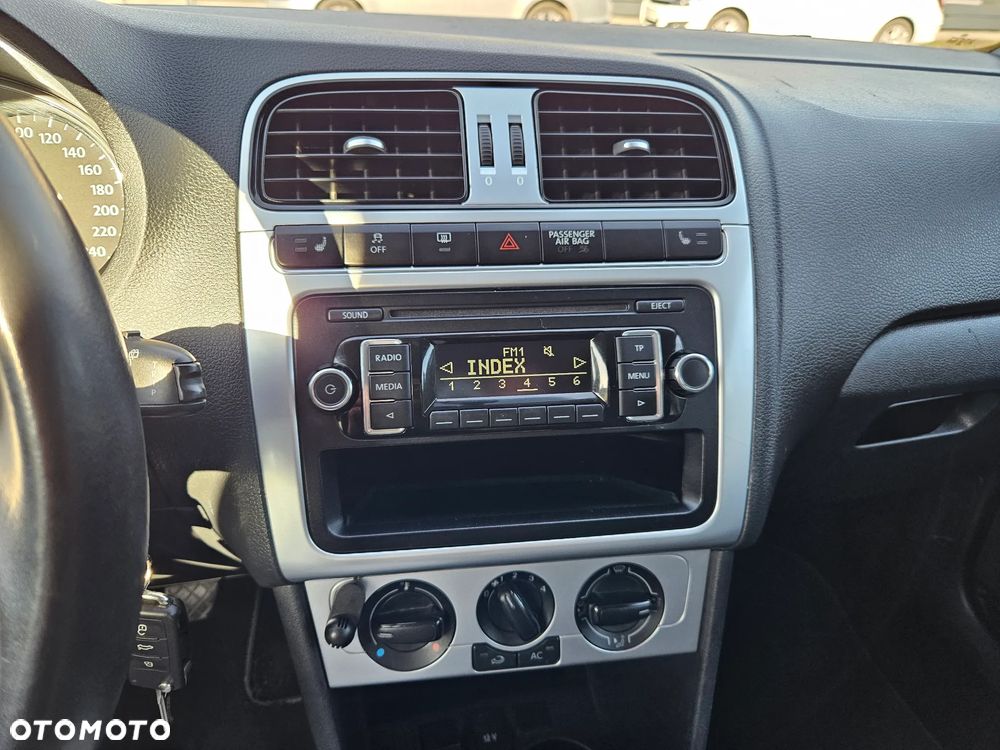 Volkswagen Polo 1.2 TSI Blue Motion Technology MATCH - 17