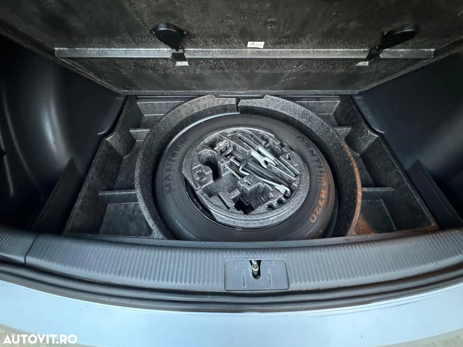Volkswagen Golf Plus - 11