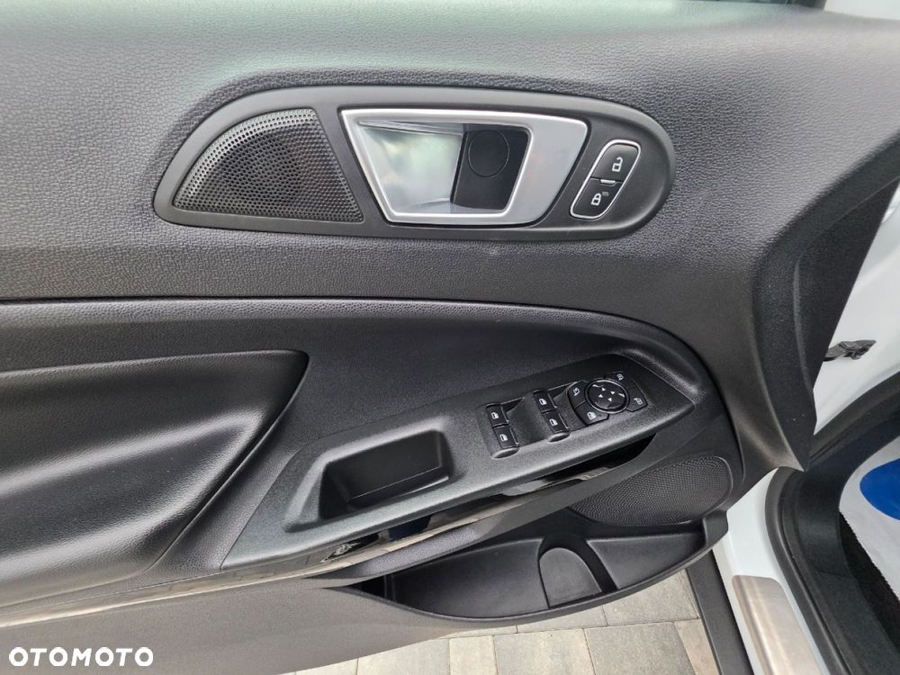 Ford EcoSport - 12