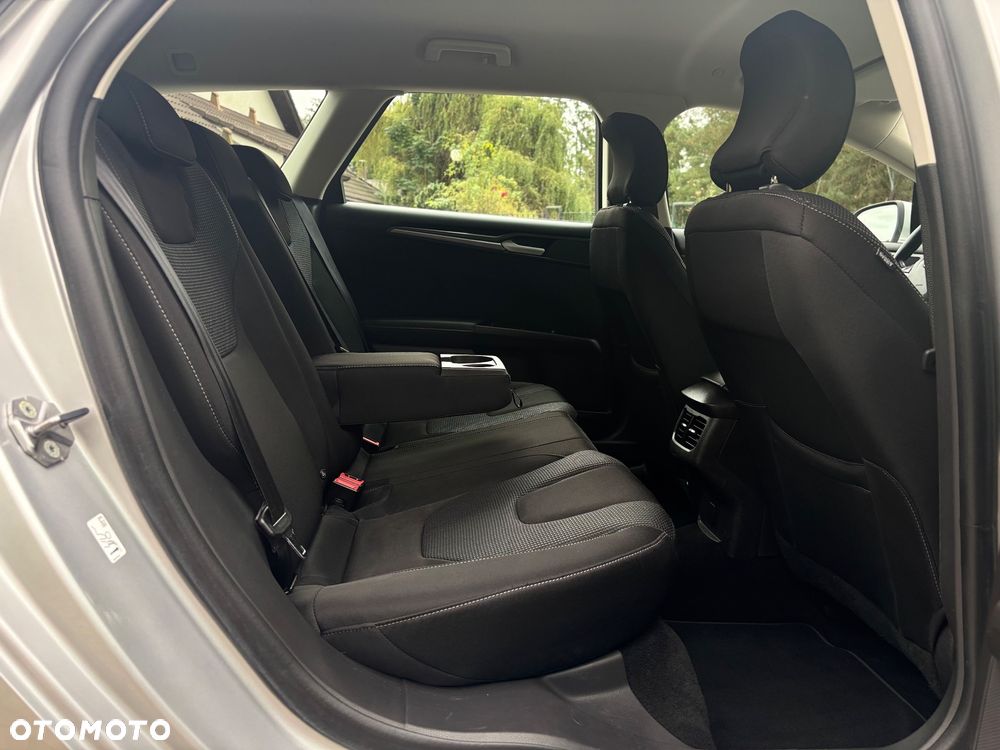 Ford Mondeo 2.0 Hybrid Titanium - 21