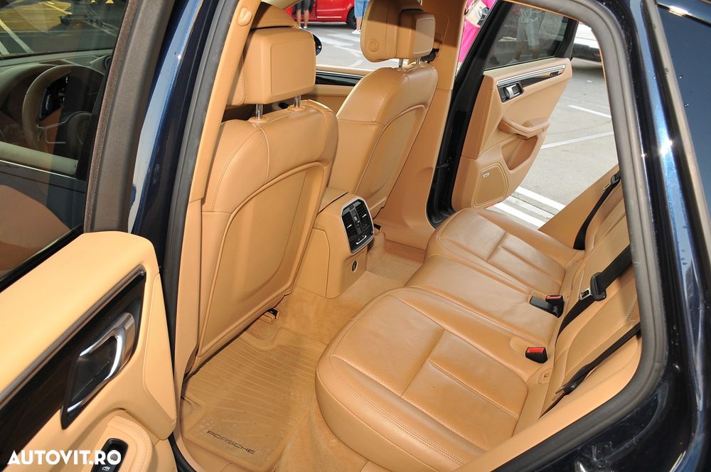 Porsche Macan 3.0 PDK S - 11