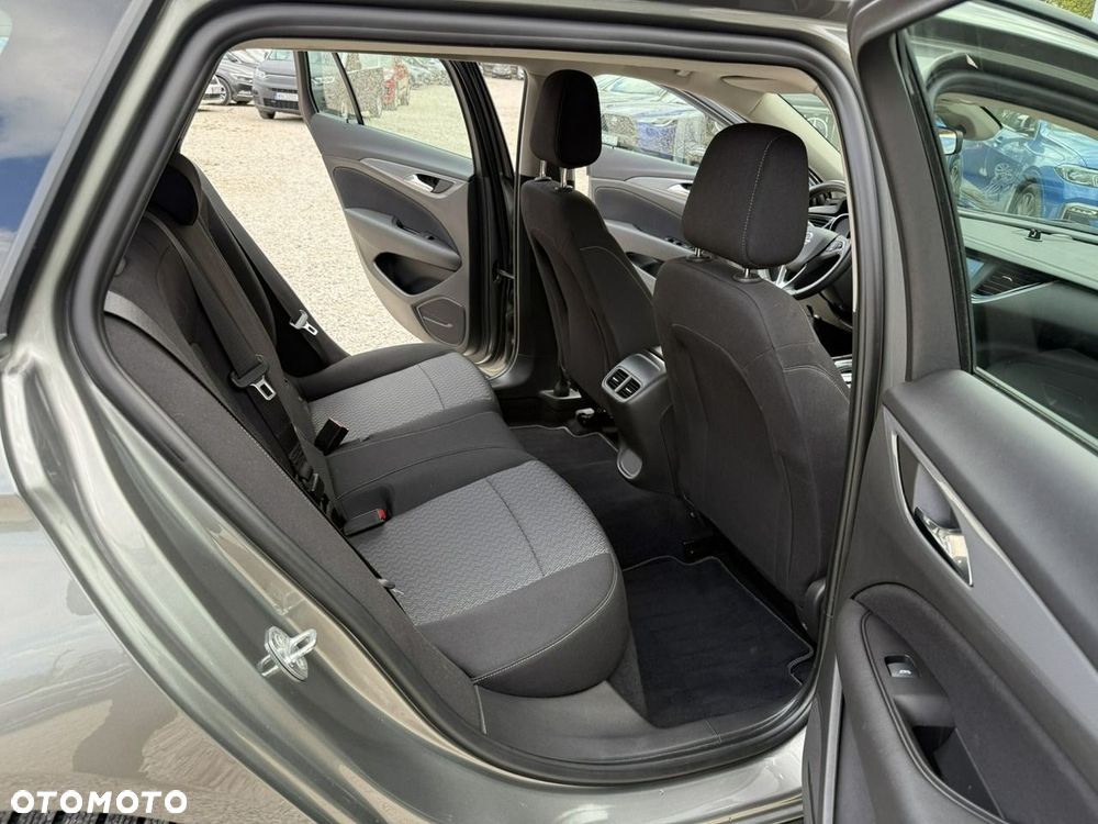 Opel Insignia - 14
